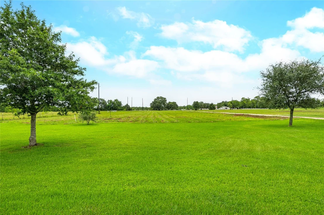 Photo of 10110 County Road 67