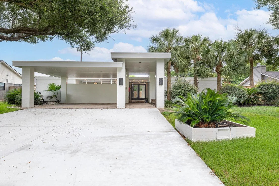 Photo of 10211 Willowgrove Drive