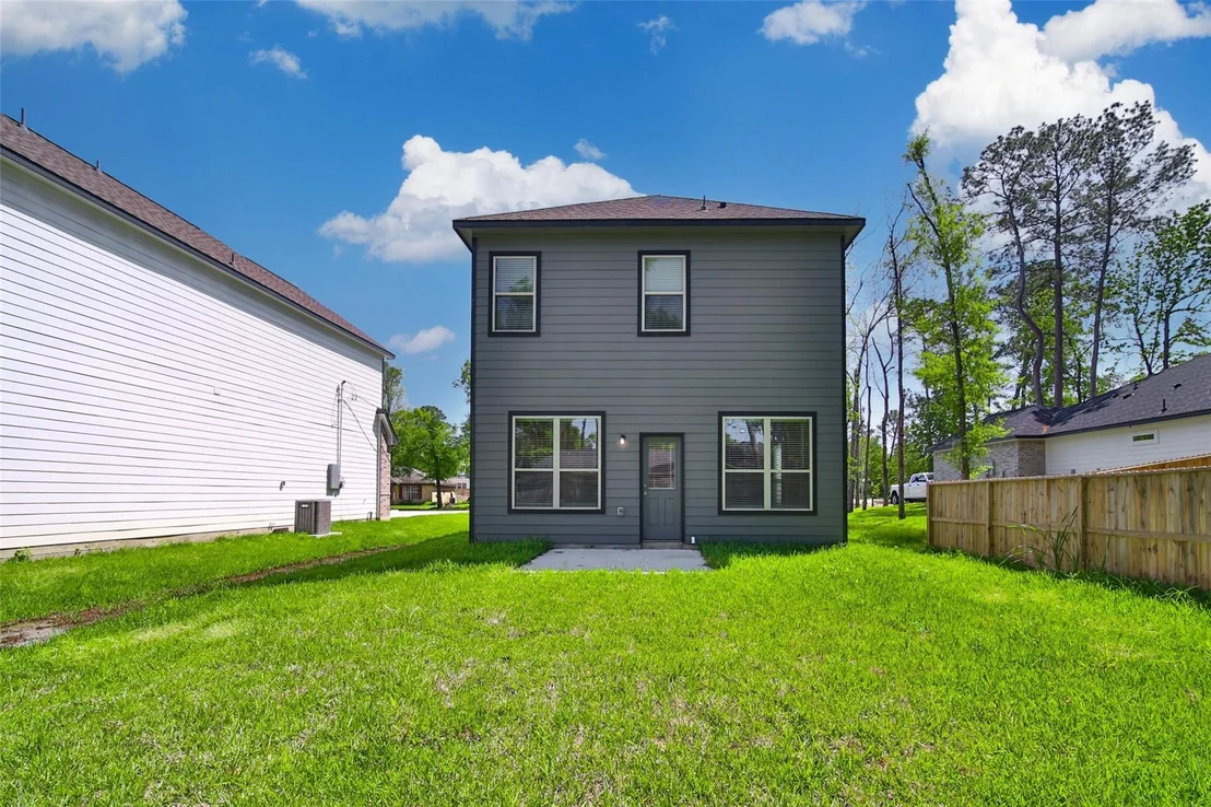 Photo of 1410 Glenoaks Drive