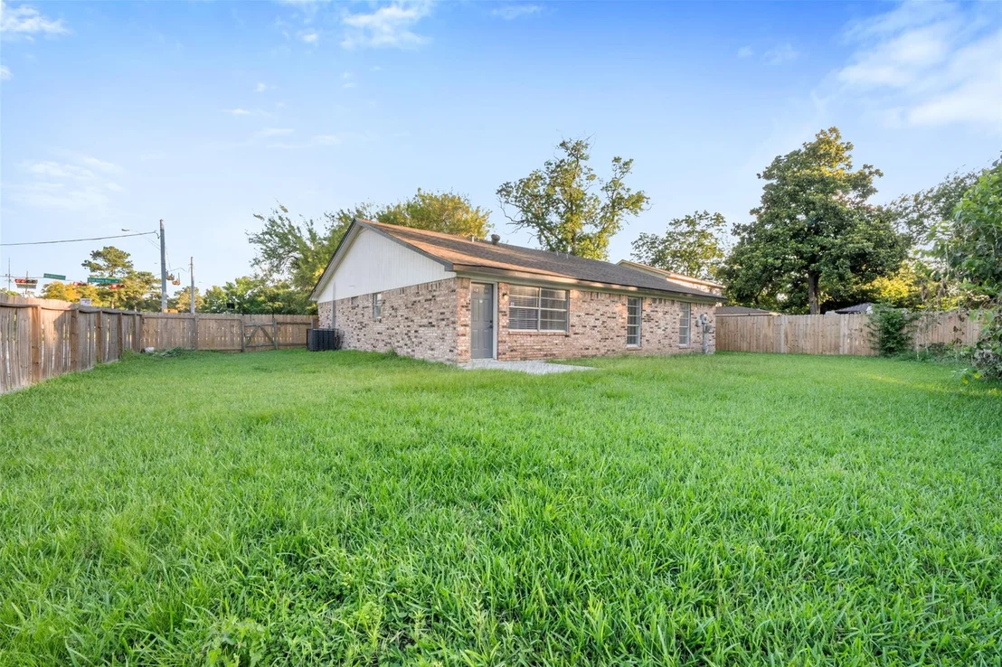 Photo of 6502 Trail Valley Way