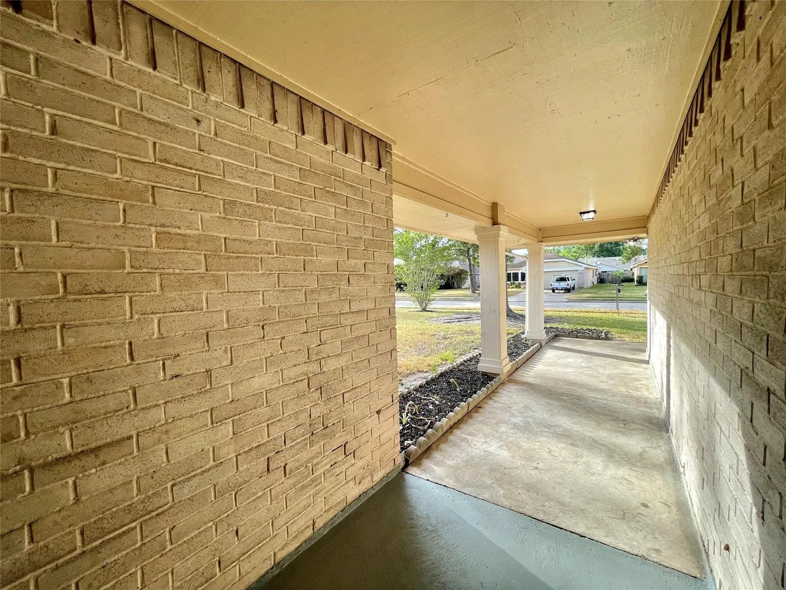 Photo of 15307 Barbarossa Drive