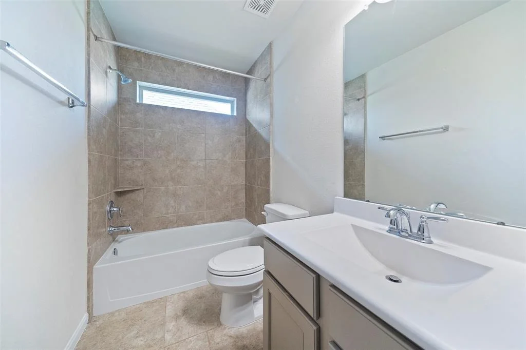 Photo of 114 Covington Court