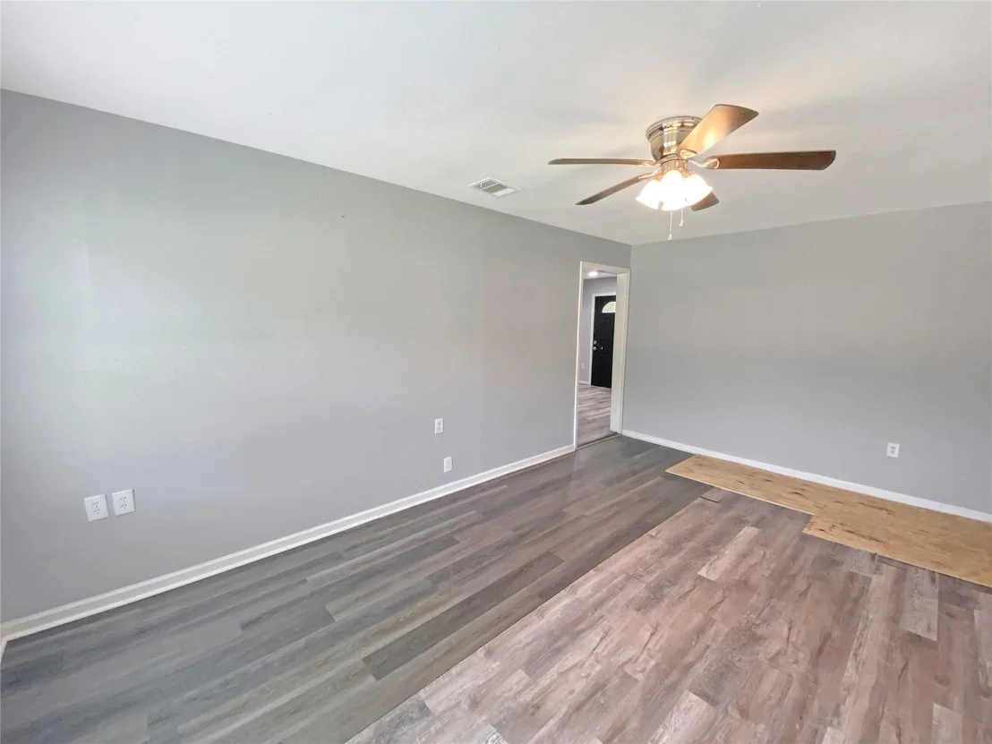 Photo of 506 Azalea Drive