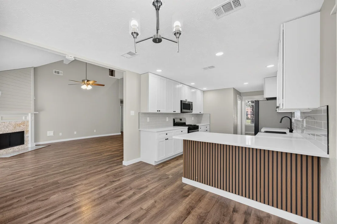 Photo of 2218 Pincher Creek Drive