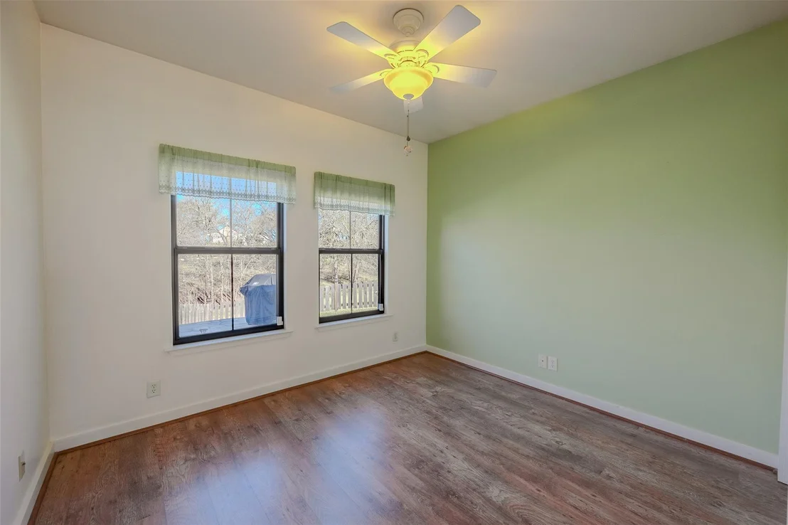 Photo of 2701 Bluebonnet Boulevard