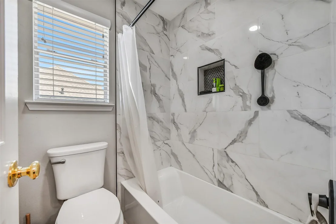 Photo of 2864 Everett Drive