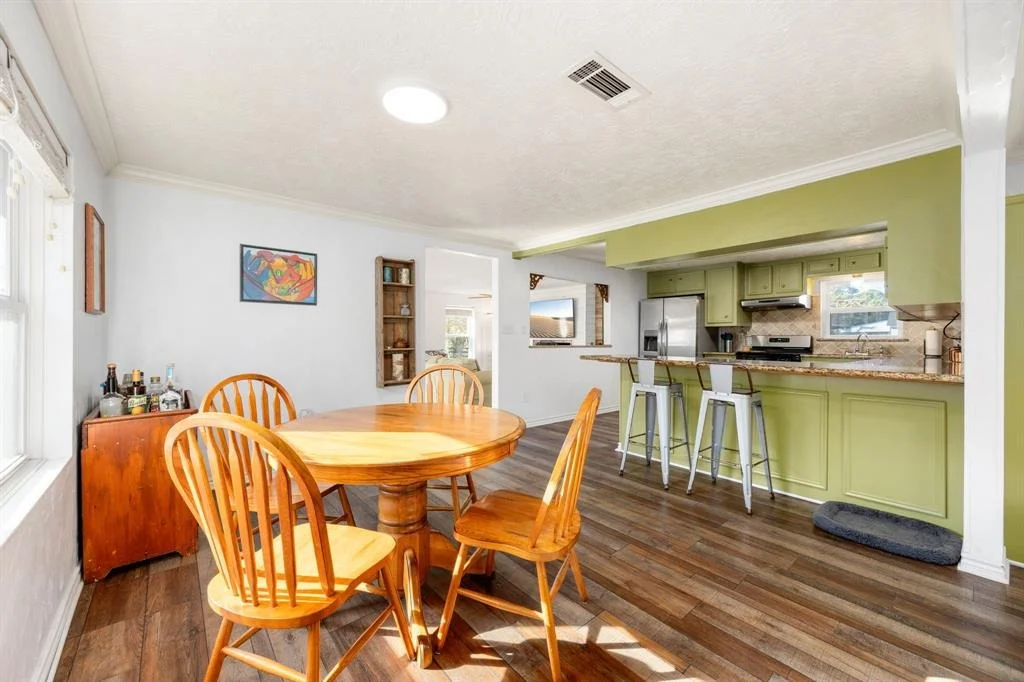 Photo of 33180 Wright Road