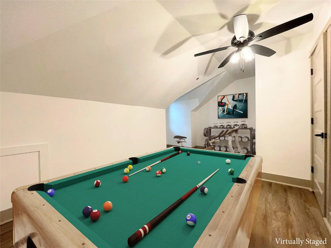 Photo of 210 W Crescent Drive
