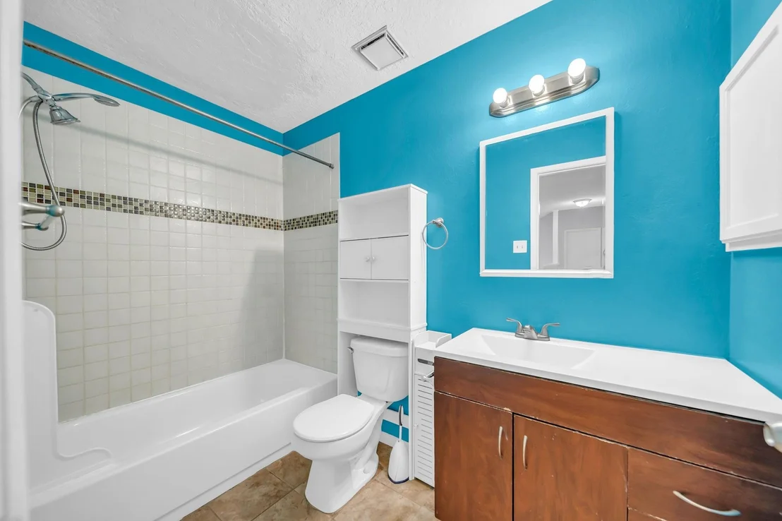 Photo of 1806 Foxlake Drive