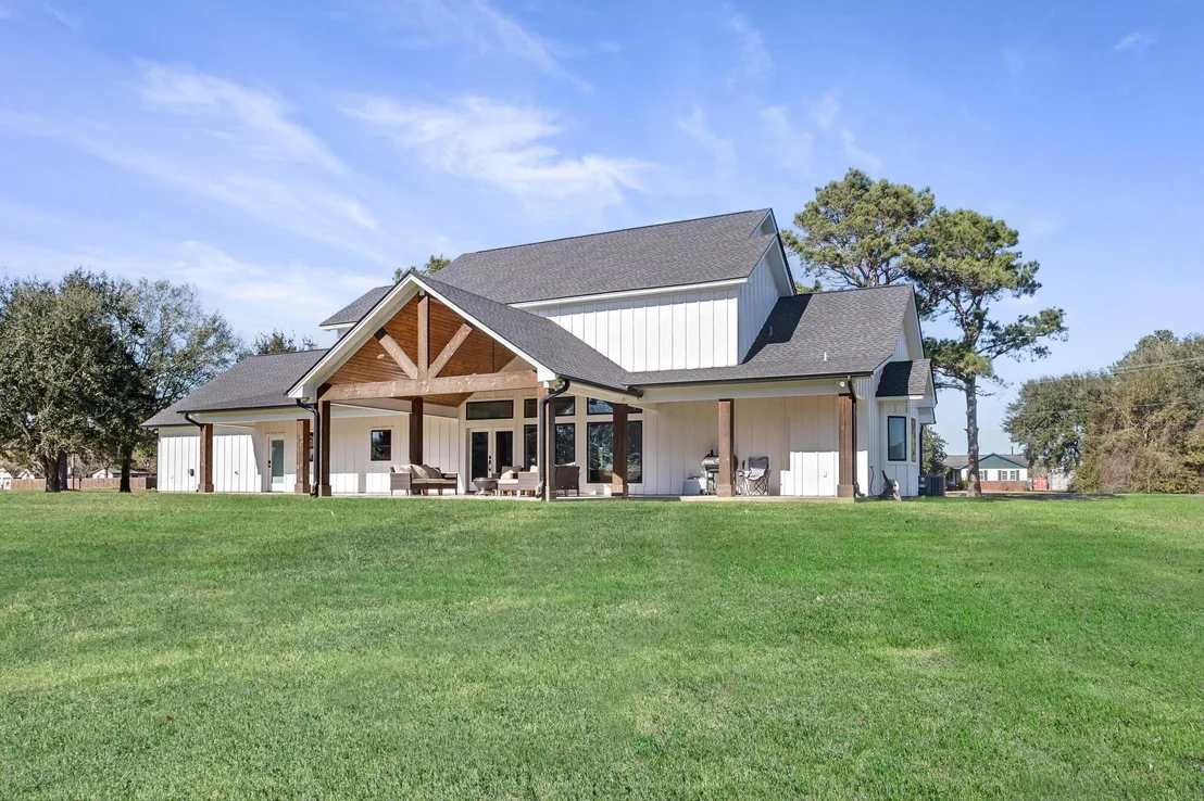 Photo of 847 W Buccaneer Drive
