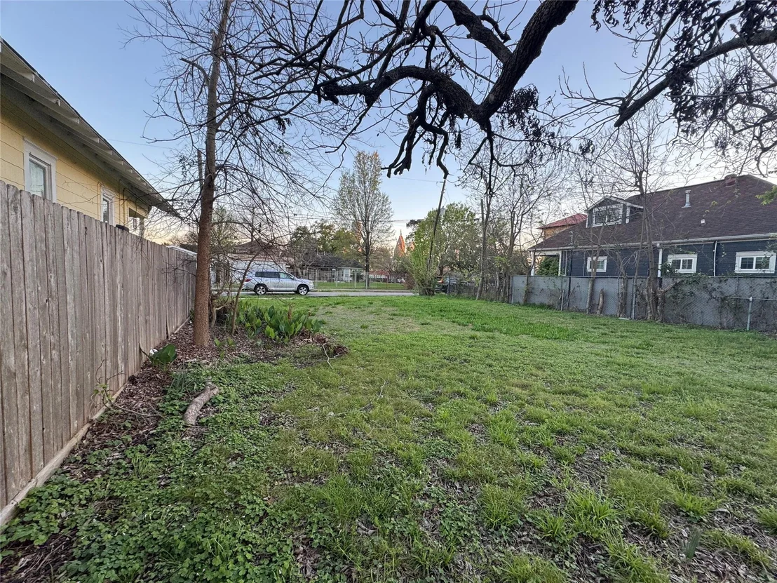 Photo of 303 Bishop Street