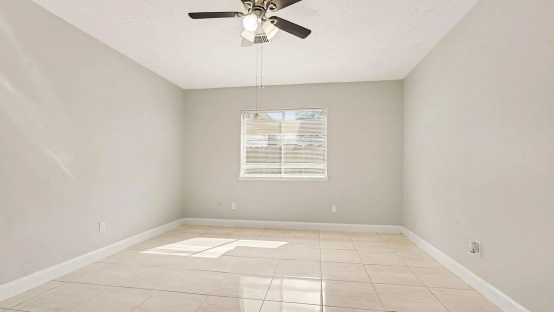 Photo of 15342 Reigate Lane