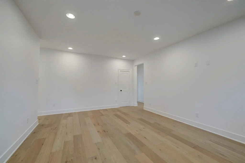 Photo of 1349 Chantilly Lane