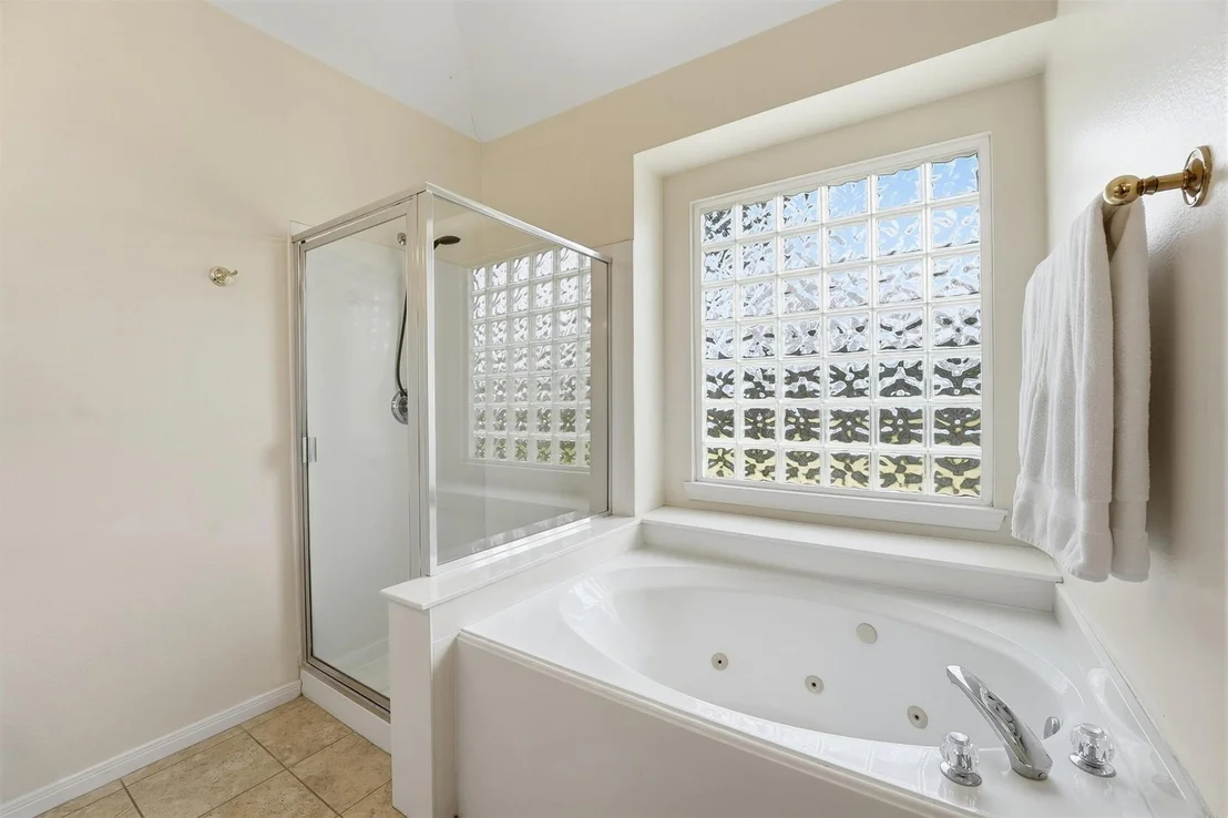 Photo of 222 Meadowhill Lane