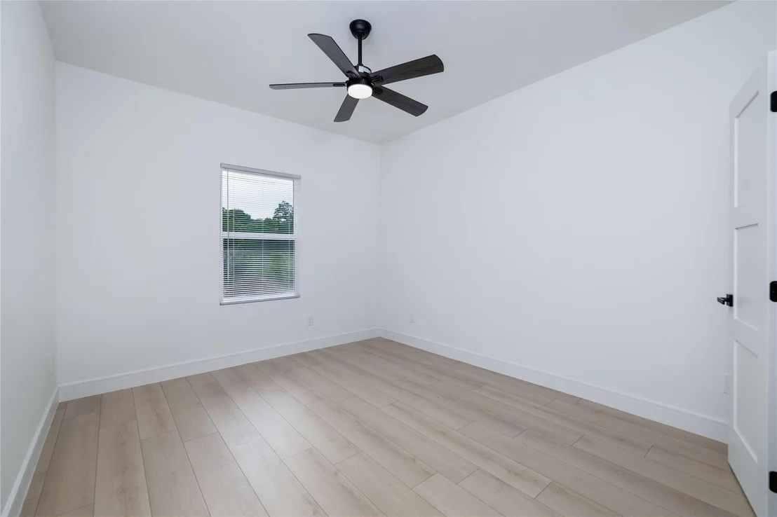 Photo of 414 Peach Point Lane