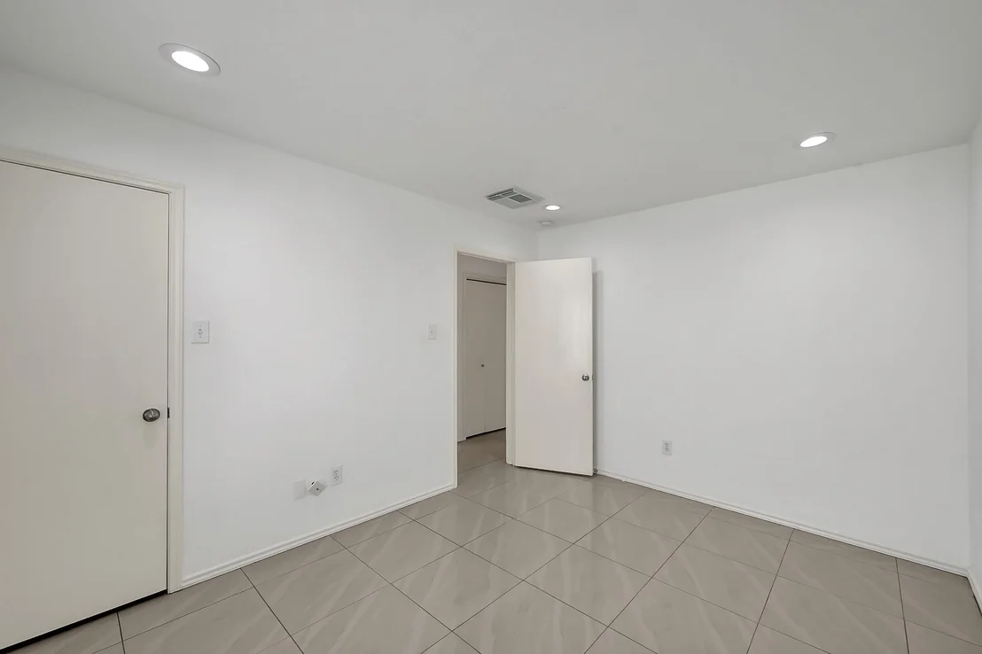 Photo of 50 Thicket Grove Place