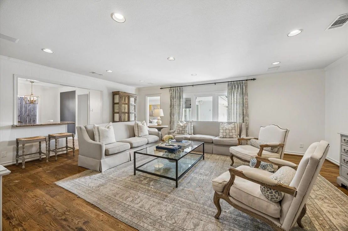 Photo of 2511 Briarmead Drive