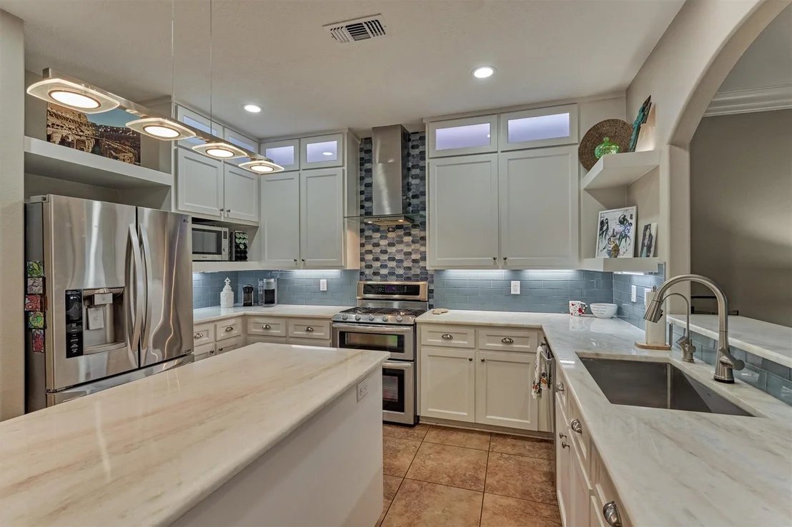 Photo of 11560 Grand View Drive