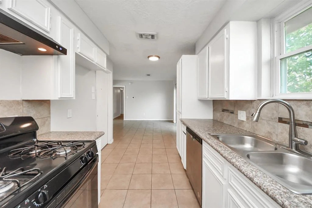 Photo of 12610 Chiswick Road