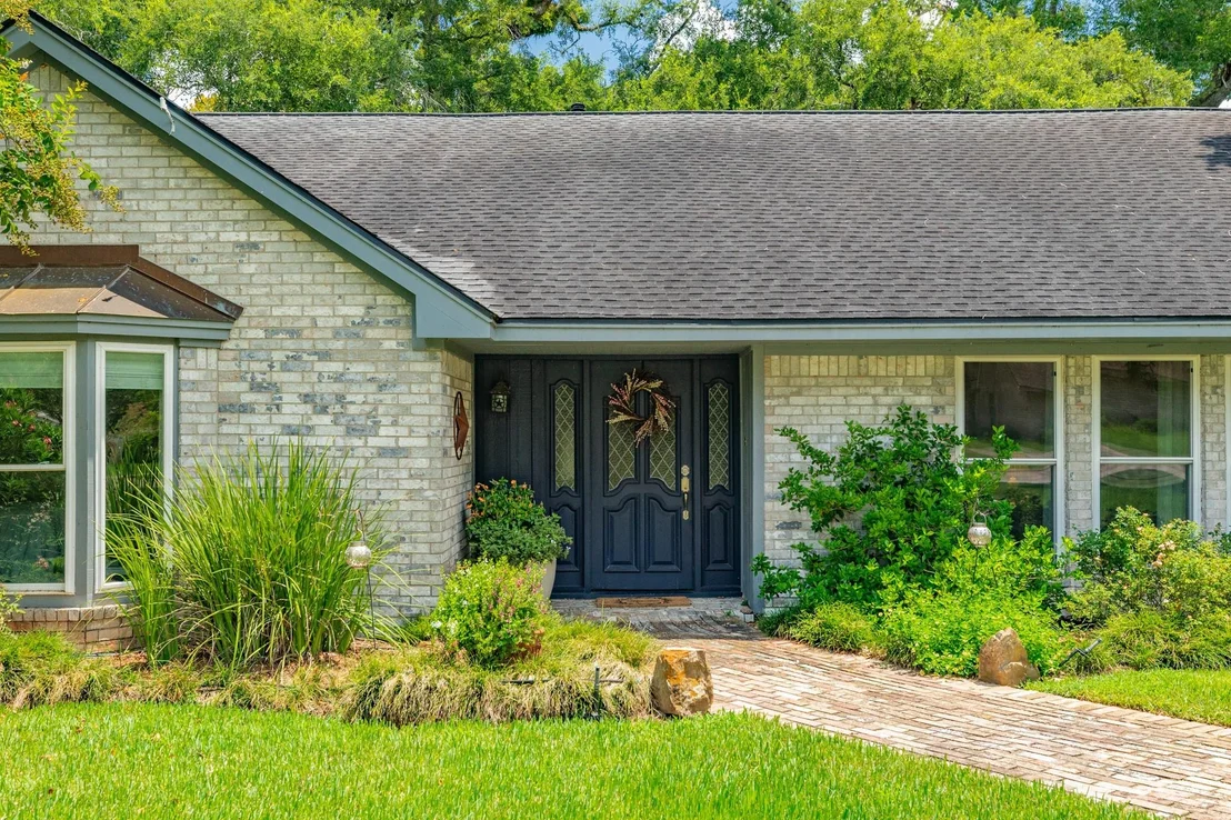 Photo of 314 Live Oak Lane