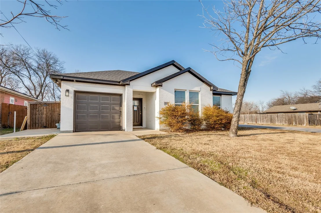 Photo of 2255 Exeter Drive