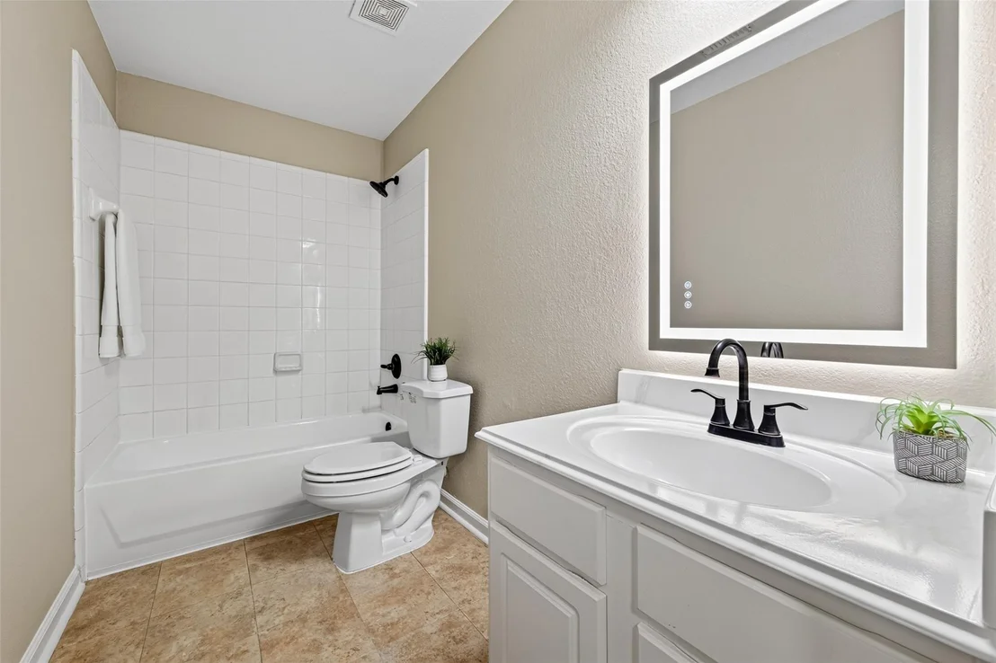 Photo of 21823 Haven Cove Lane