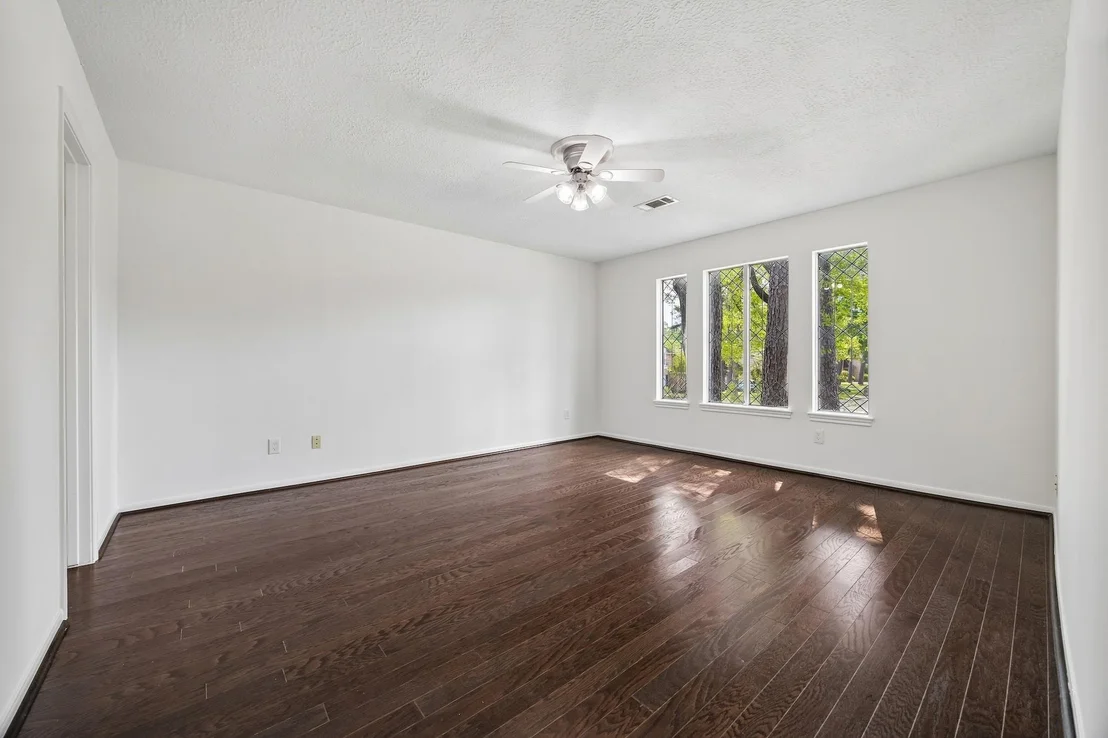 Photo of 9718 Oxted Lane