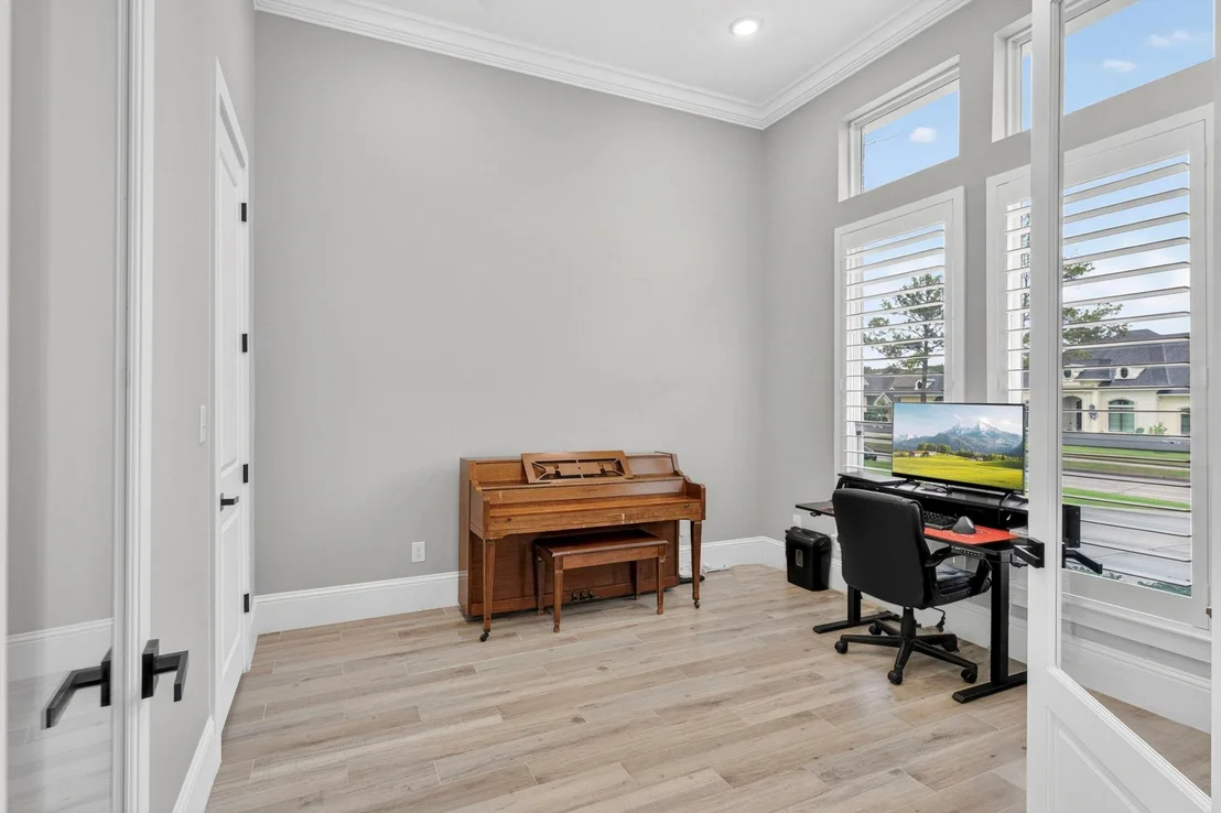 Photo of 101 Bentwood Drive