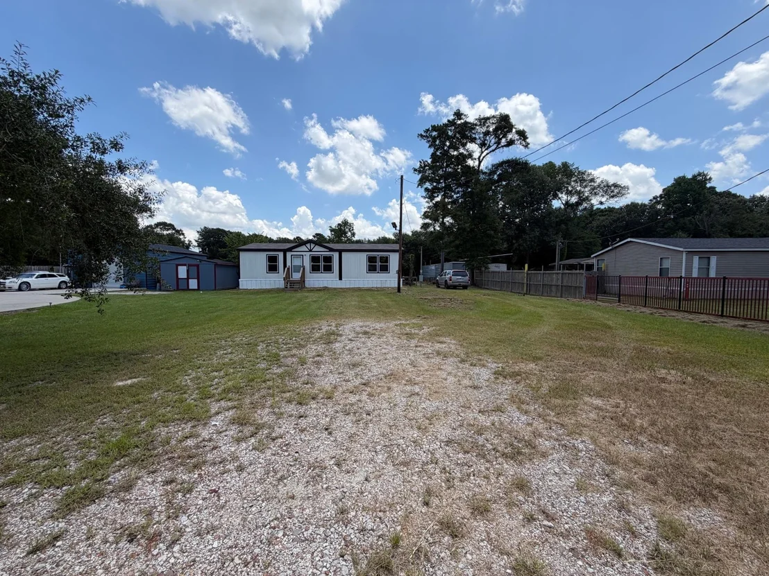 Photo of 15955 Westgate Road