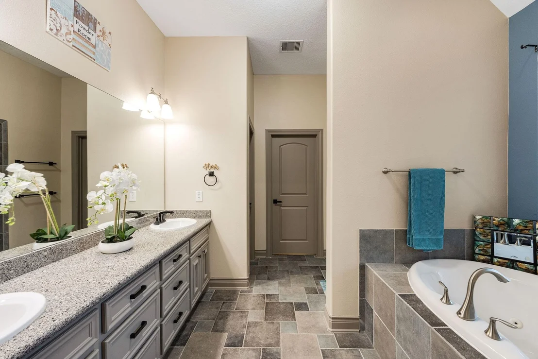 Photo of 5234 Weston Drive