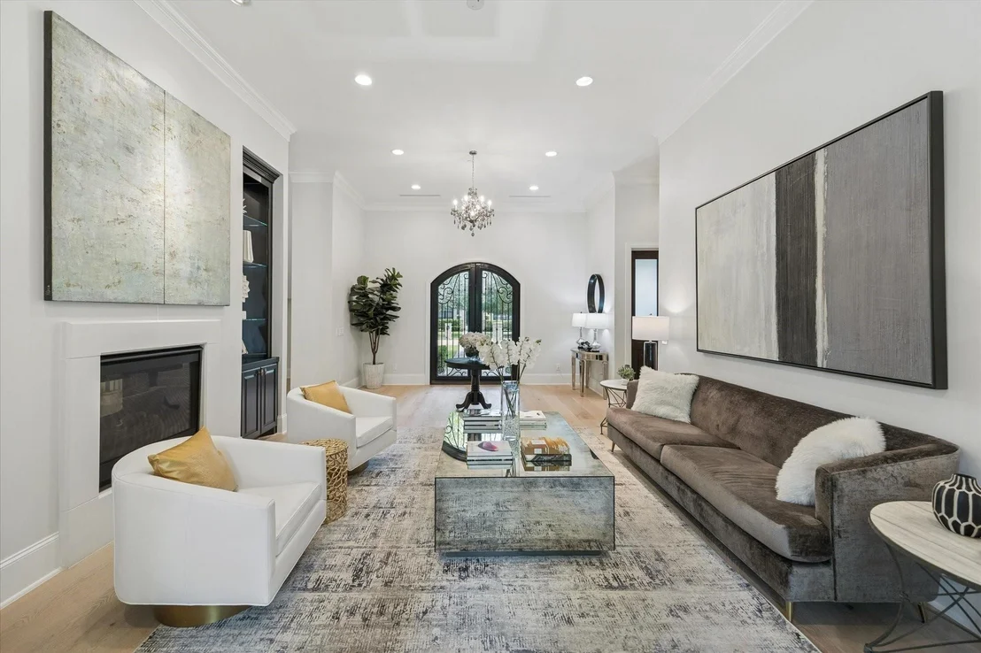 Photo of 711 Timber Hill Drive
