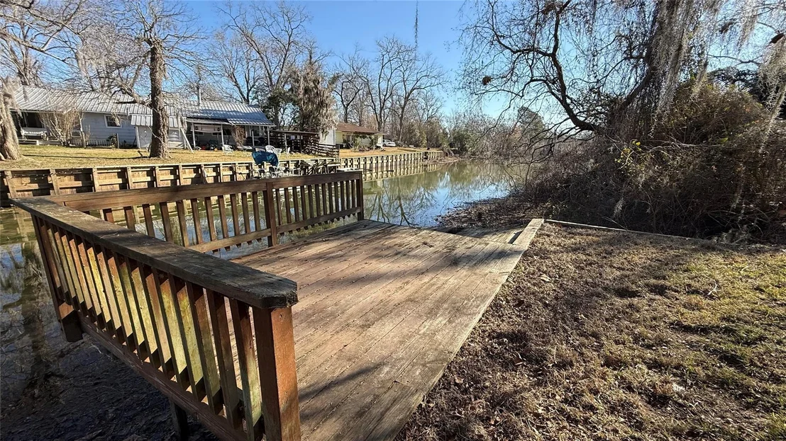 Photo of 201 Hackberry Lane