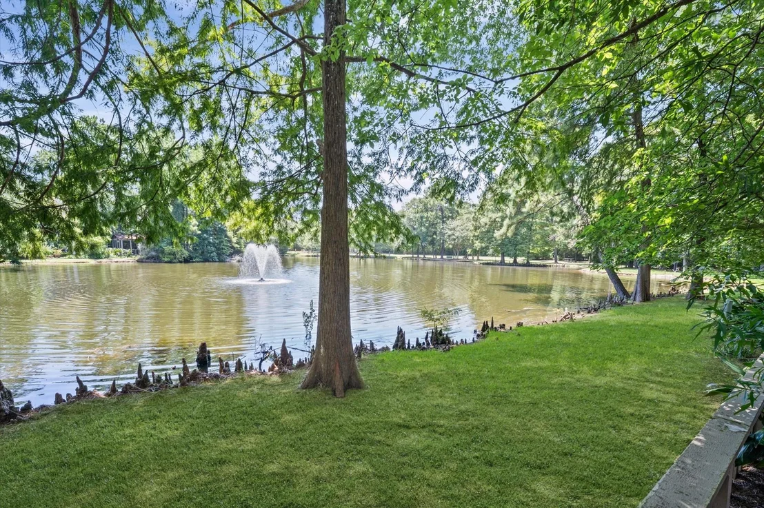 Photo of 13 Lakeridge Drive
