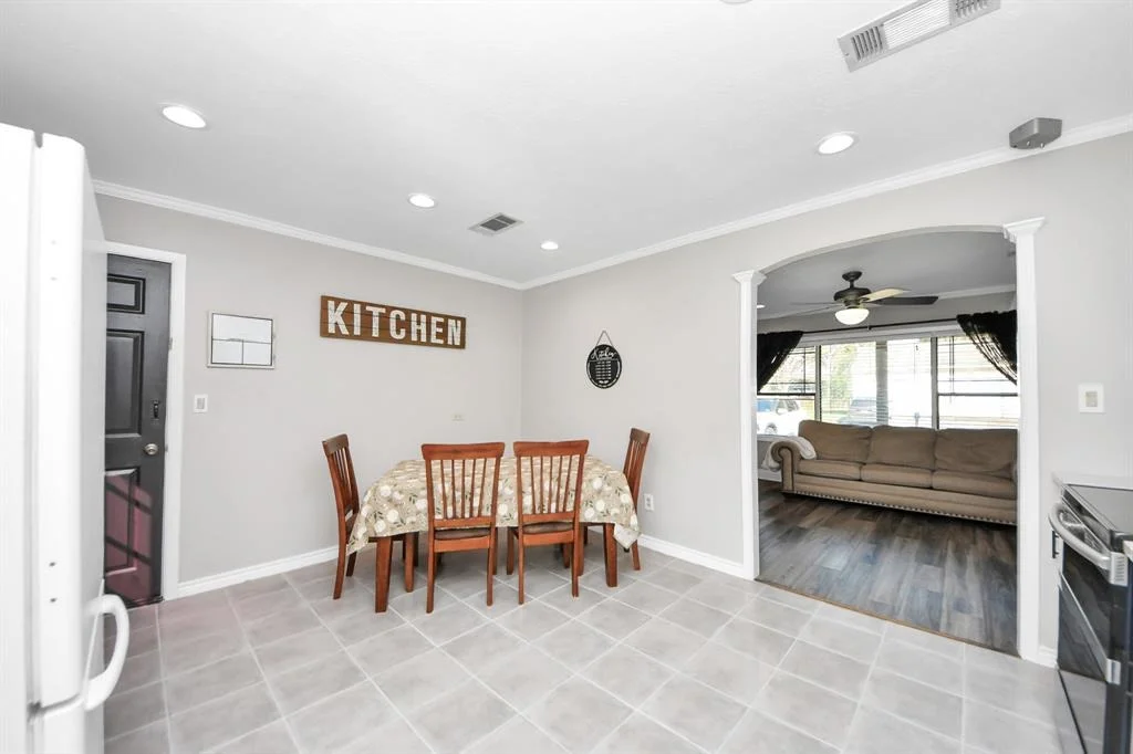 Photo of 710 Dezso Drive