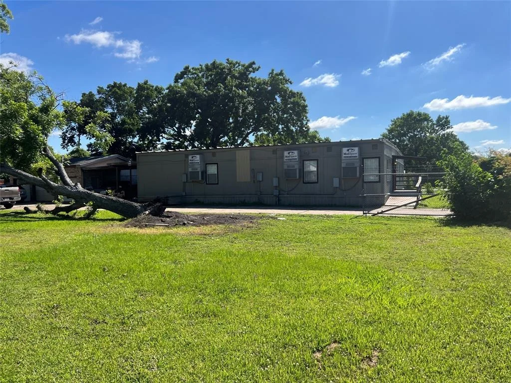 Photo of 815 Corvette Lane