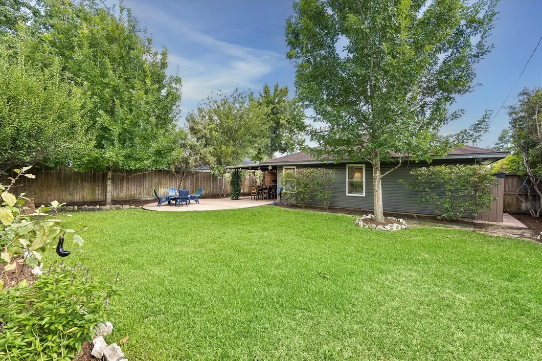 Photo of 2106 Saxon Drive