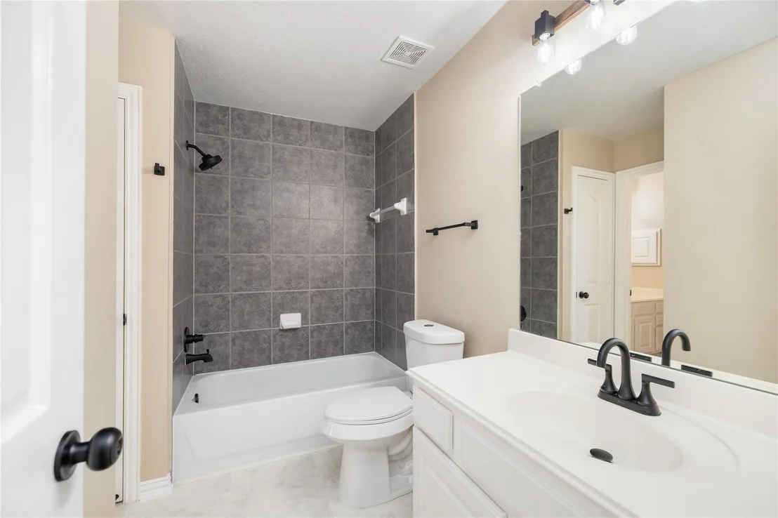Photo of 6518 Briarstone Lane