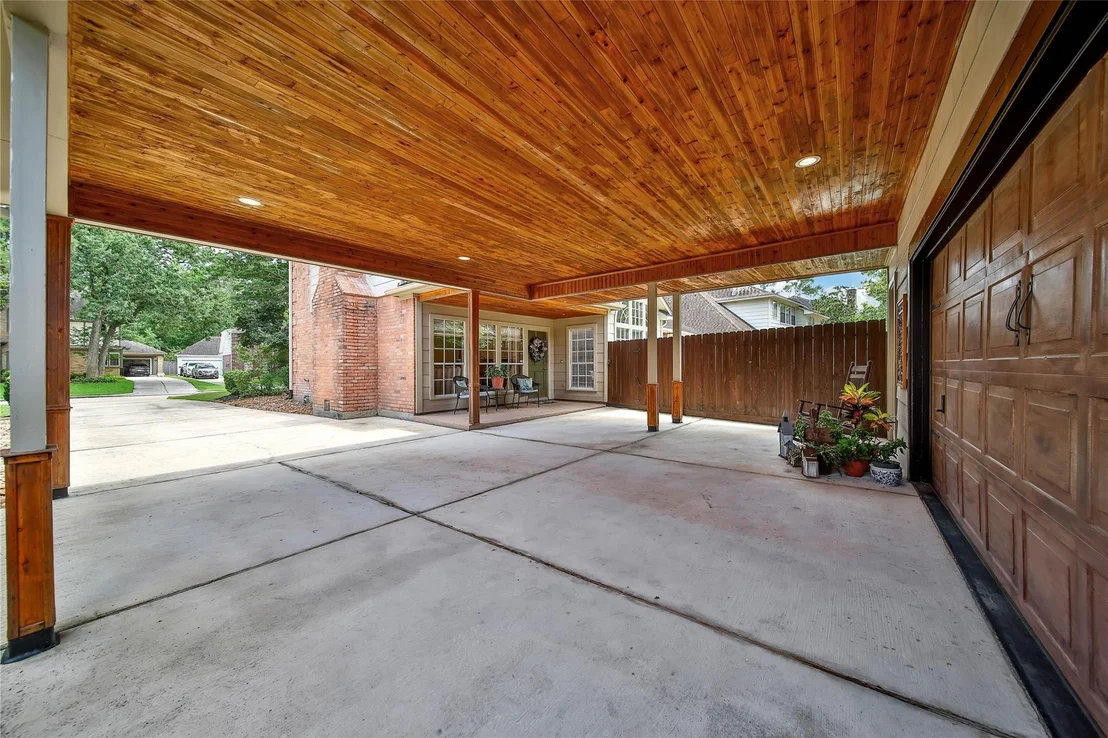 Photo of 1702 Seven Maples Drive