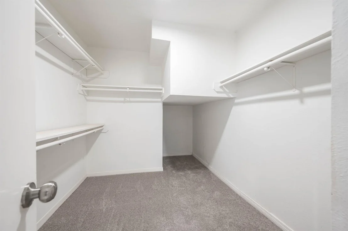 Photo of 13502 Ravensway Drive