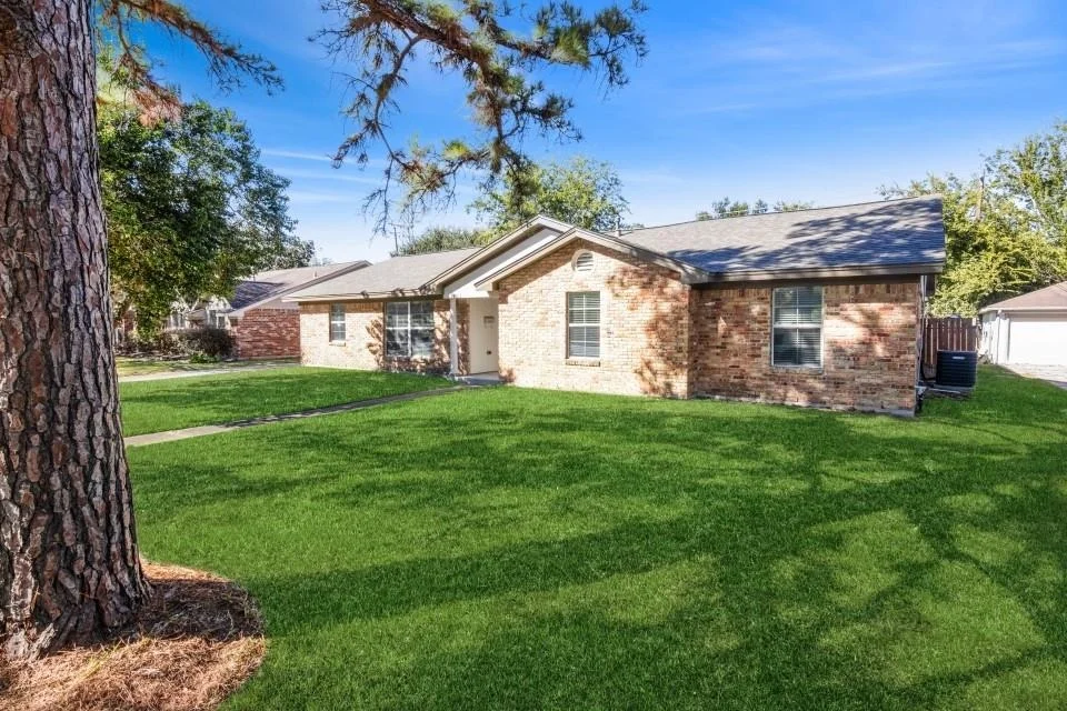 Photo of 5618 Willowbend Boulevard