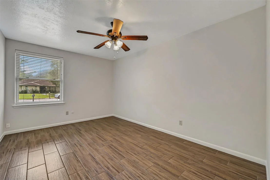 Photo of 705 Quaker Drive
