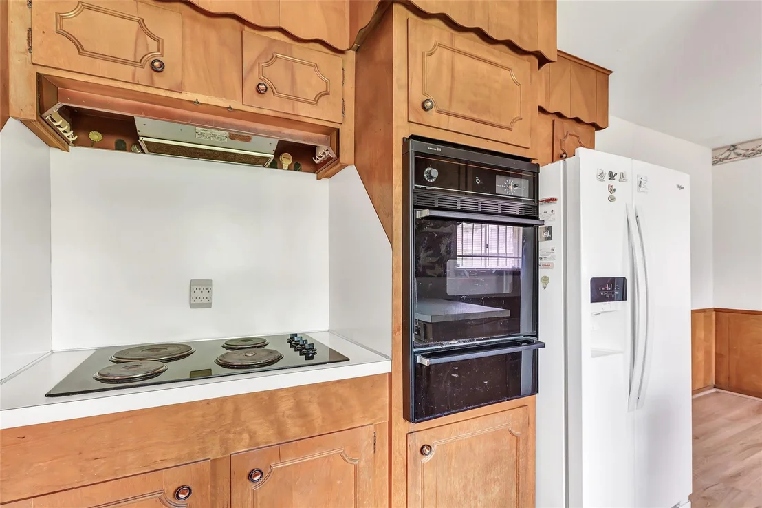 Photo of 14030 Roundstone Lane
