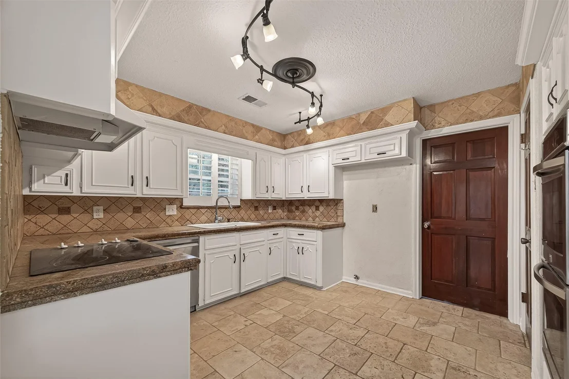 Photo of 2214 Cedar Falls Drive