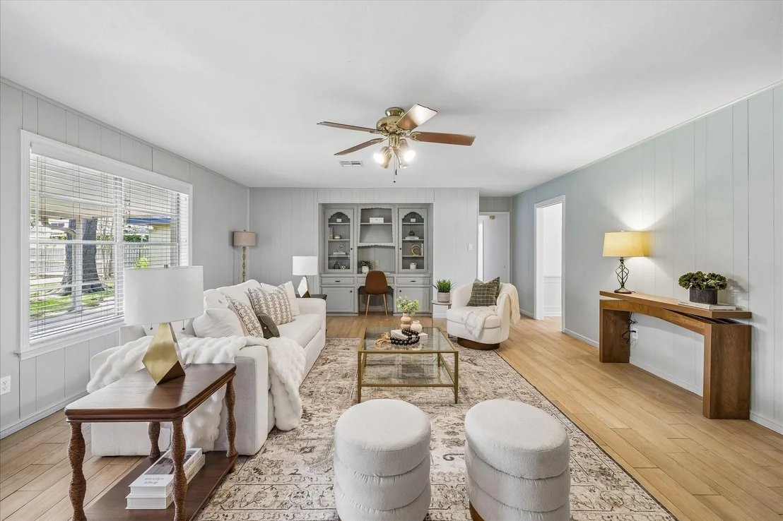 Photo of 11423 Valley Spring Drive