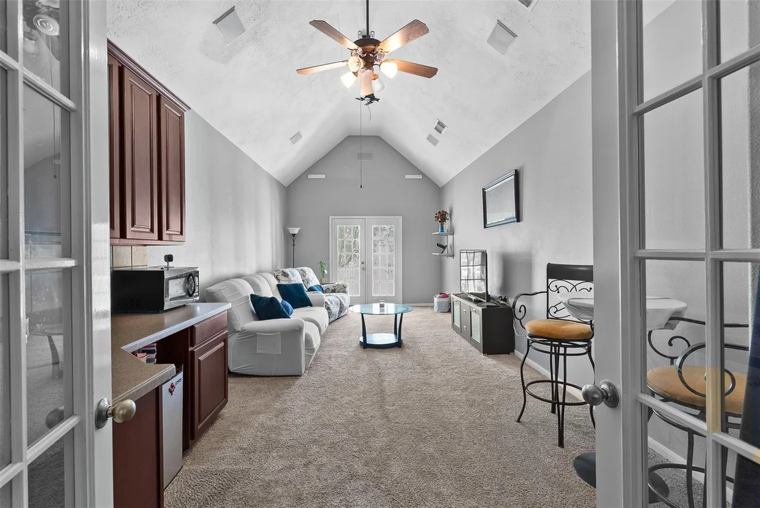 Photo of 1012 Walnut Pointe