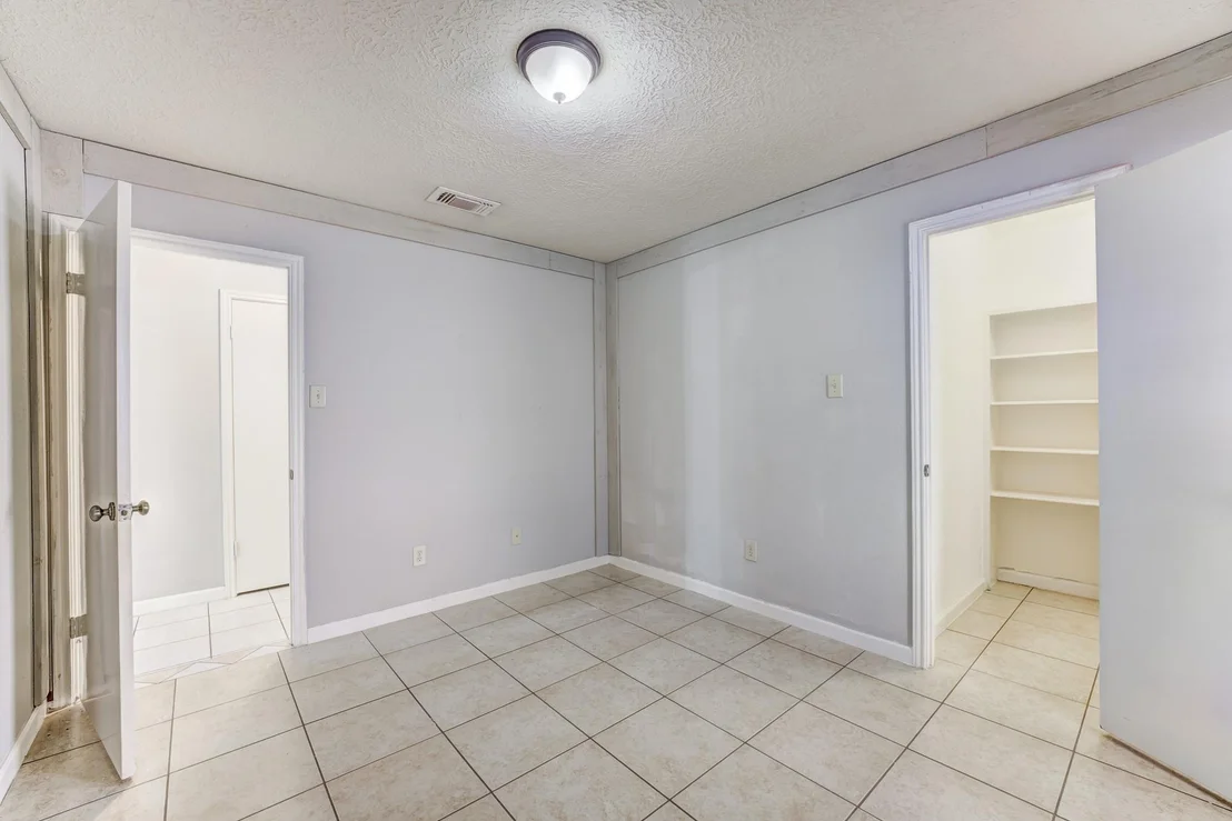 Photo of 16134 Beechnut Street