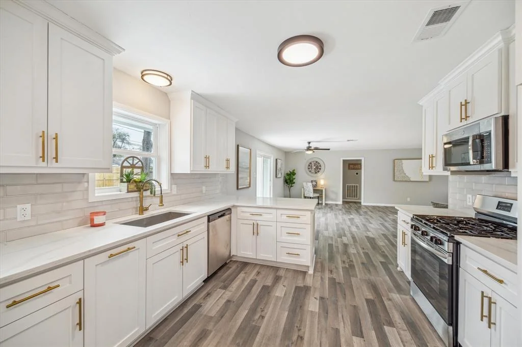 Photo of 14022 Roundstone Lane