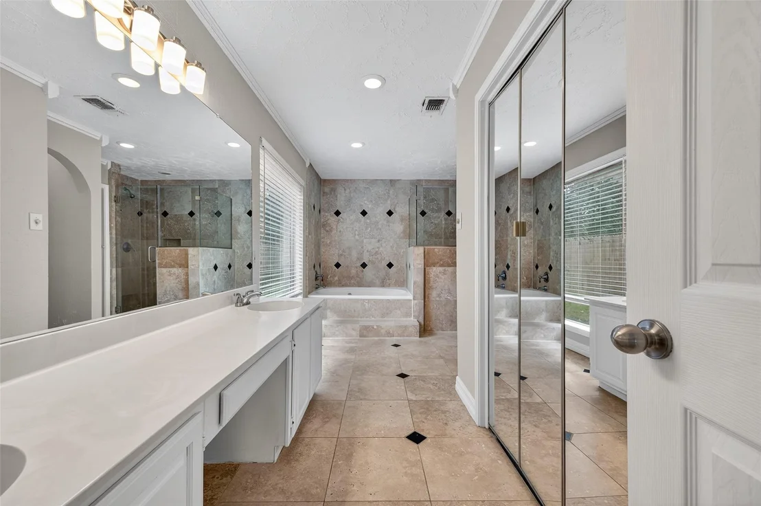 Photo of 11202 Crooked Pine Drive