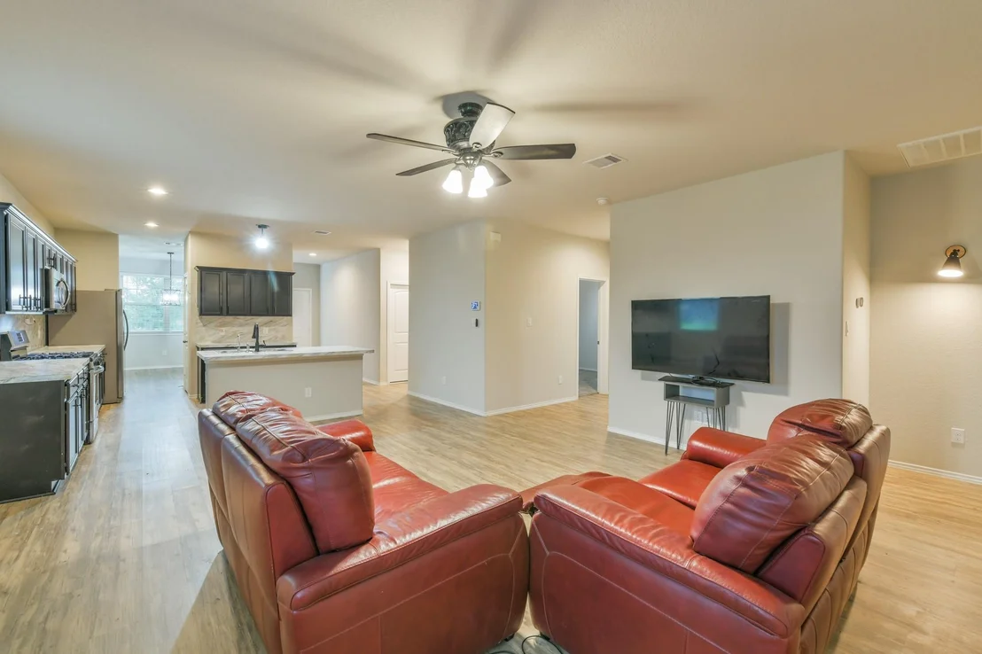 Photo of 6047 Purple Iris Street