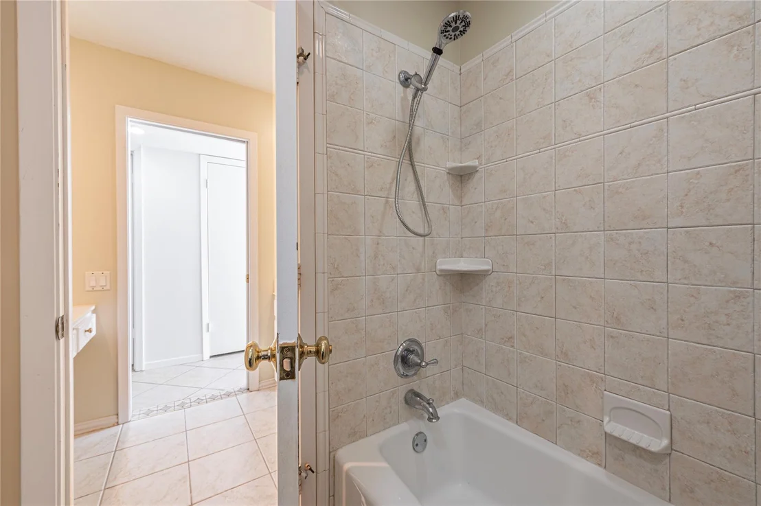 Photo of 16419 Laurelfield Drive